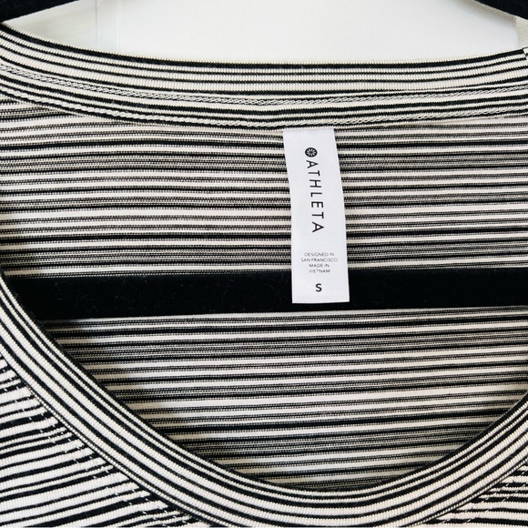 Athleta Cloudlight Stratus Striped Long Sleeve Top Size Small - Picture 8 of 9
